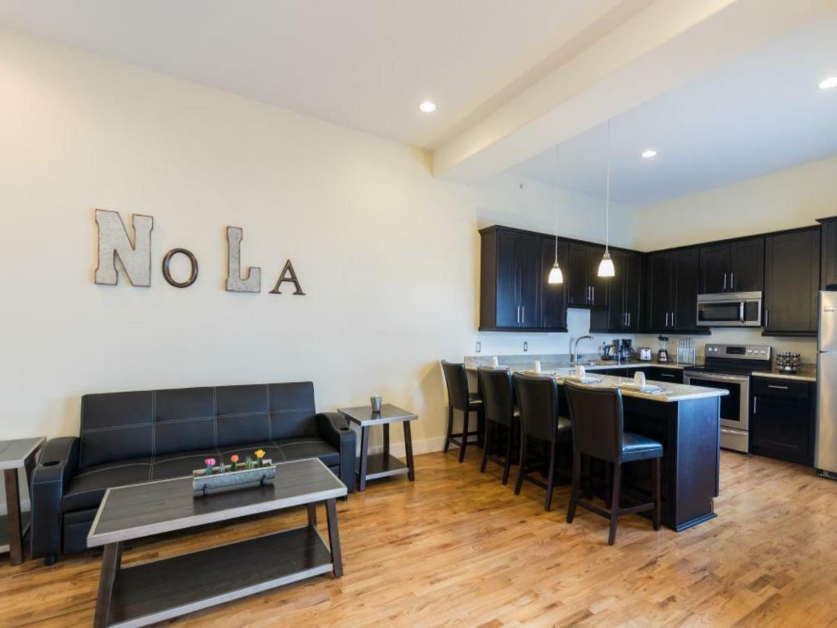 Beautiful Condos Steps from French Quarter and Bourbon St New Orleans Exterior foto